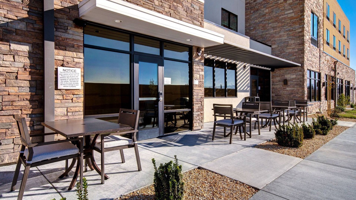 Lancaster Hotel | Fairfield Inn & Suites by Marriott Lancaster Palmdale