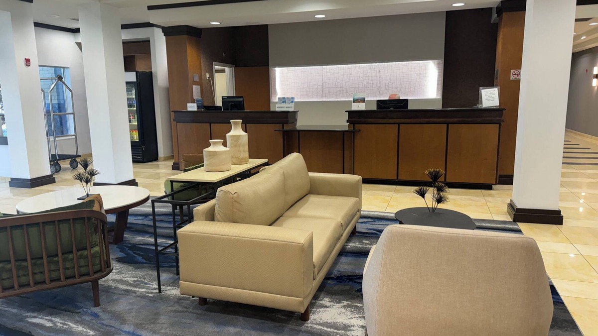 Jeffersontown Hotel | Fairfield Inn & Suites by Marriott Louisville East