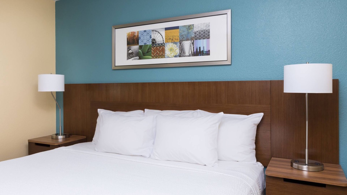 Holland Hotel | Fairfield Inn & Suites Holland