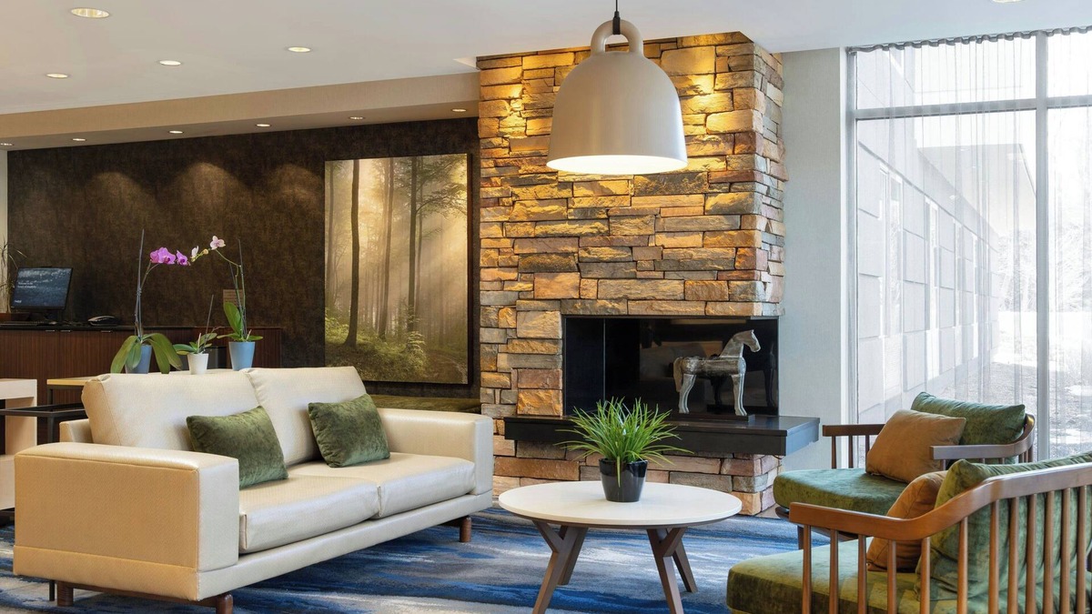 Northampton Hotel | Fairfield Inn & Suites Springfield Northampton/Amherst
