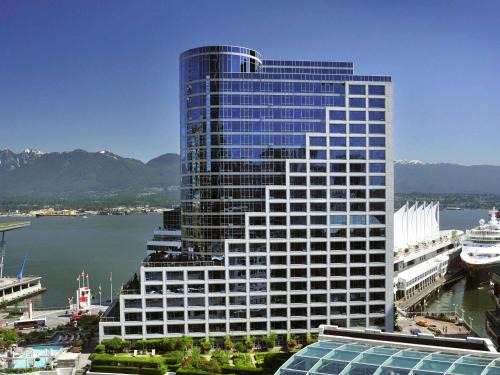 Coal Harbour Hotel | Fairmont Waterfront