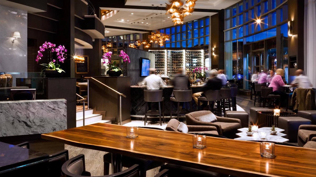 Coal Harbour Hotel | Fairmont Waterfront