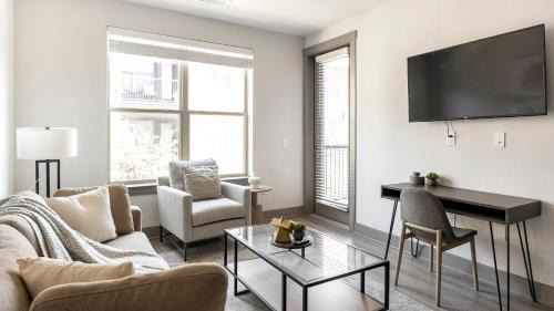 McKinney Apartment | Fairview Apartments by Landing