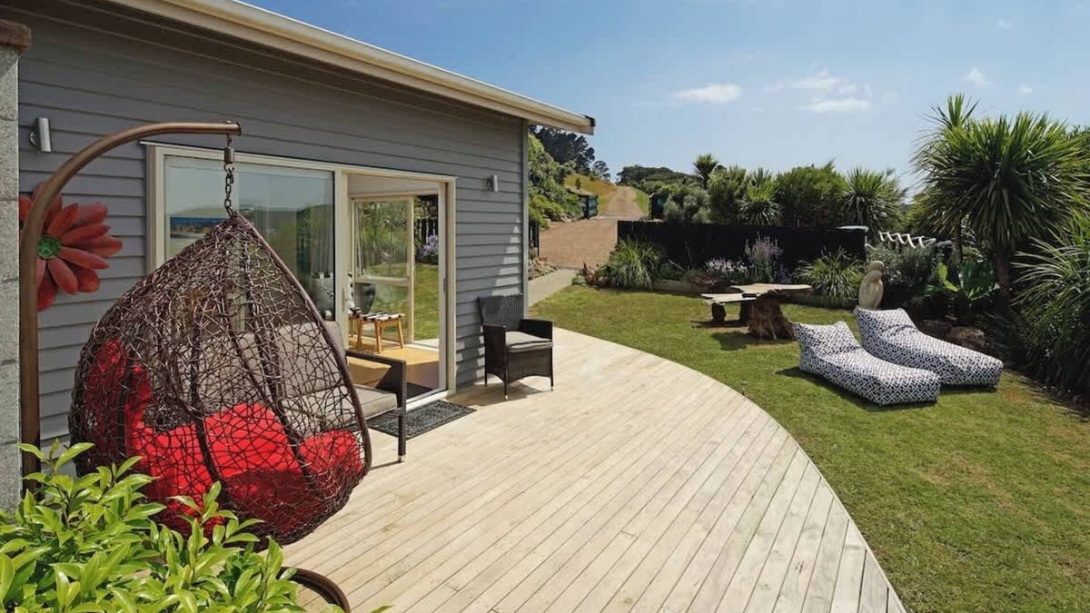 Palm Beach Apartment | Fairview Apartments - 2 Bedroom | Stay Waiheke