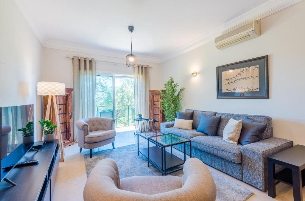Lagos Apartment | Fairviews Village - Boavista Resort in Lagos