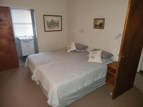 Villiersdorp Apartment | Fairway Corner