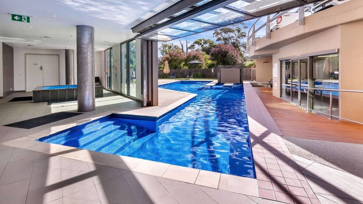 Creswick Apartment | Fairway Studio Retreat - Golf Course resort