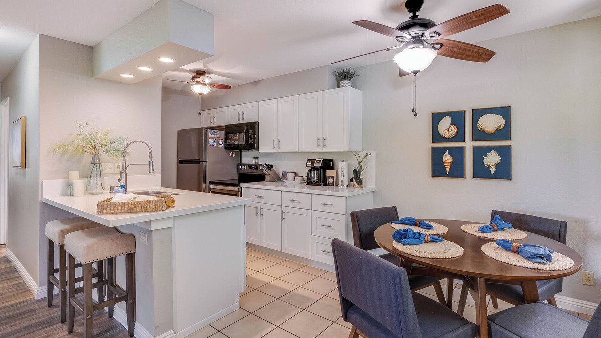 Waikoloa House | Fairway Terrace F-107: Waikoloa Condo Golf Course View With Pool