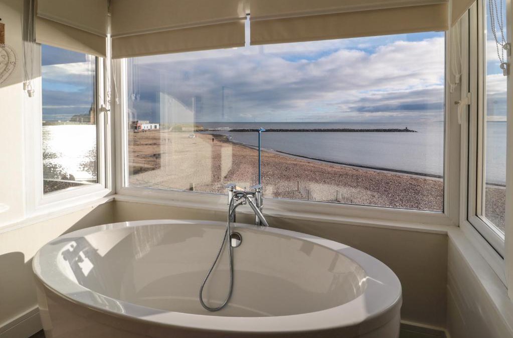 Newbiggin-by-the-Sea House | Fairwinds