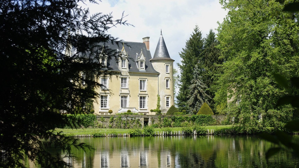 Lombron House | Fairy-Tale 15th-18th C. Loire Chateau