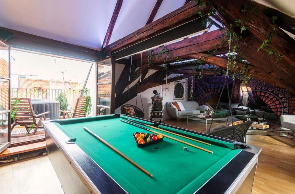 Stare Mesto Apartment | Fairytale Duplex - Billiard - Whirlpool - Home Cinema - Old Town