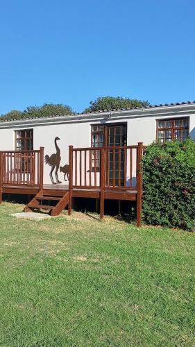 Port Elizabeth Apartment | Faithlands Self-Catering Cottages