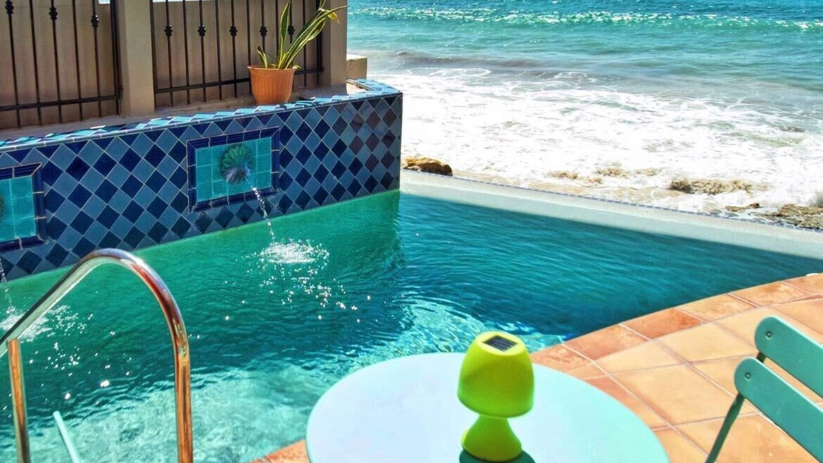 Beacon Hill Villa | Faja Lobie, Beacon Hill by Personal Villas - Astounding Oceanfront Views