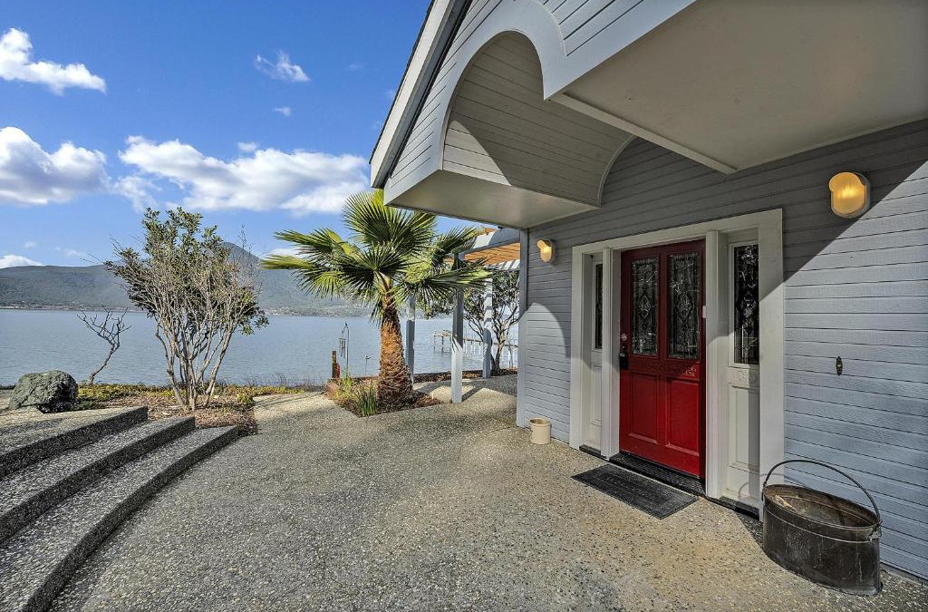 Clearlake House | Falcon Haven