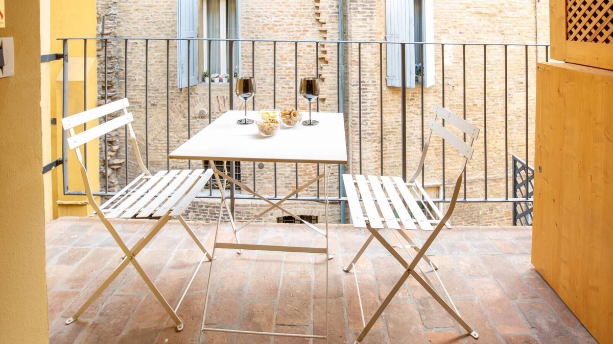 Historic Center Apartment | Falegnami Boutique Suites Entire Palace