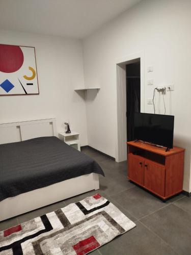 HaZore'a Apartment | Falkor's Nest