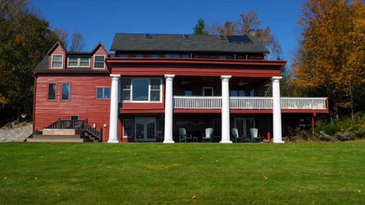 Tannersville Other | Fall foliage and snow are coming! Hot tub, Gourmet kitchen, views everywhere!