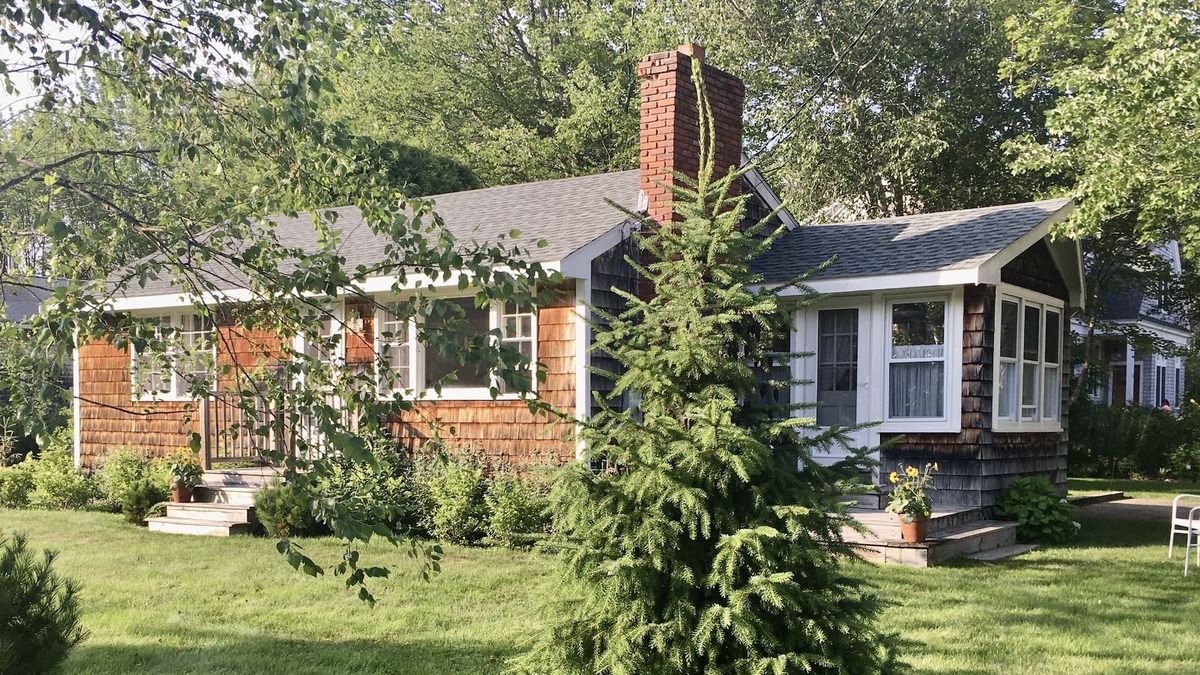 Kennebunkport Cottage | Fall Getaway 2025! Sunny, Cozy, & Clean - Goose Rocks Beach, Kennebunkport