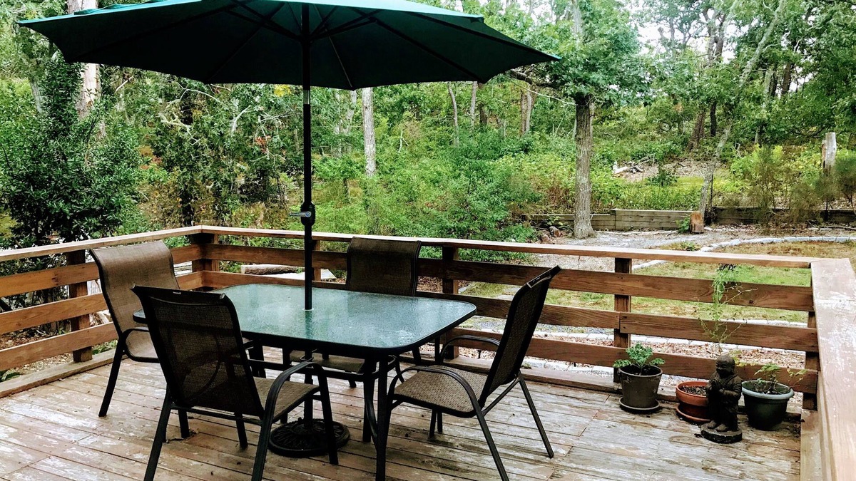 East Harwich House | Fall getaway on Cape Cod-Pet-friendly home-short drive to Red River Beach!