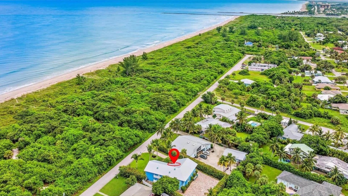 Fort Pierce Shores House | Fall Getaway Specials | Surfside Beachfront Escape