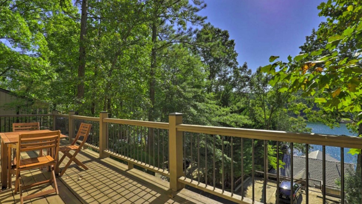 Waleska House | Fall Sale: 15% Off 3+ nights – thru Nov 30!
