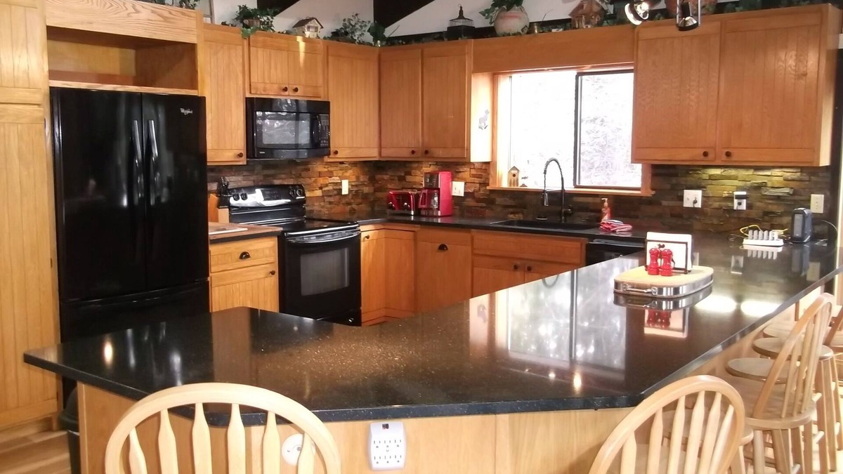 Teton Village Ski Chalet | Fall special! Fun Great room, Hot tub,PoolTable, Foosball, wildlife