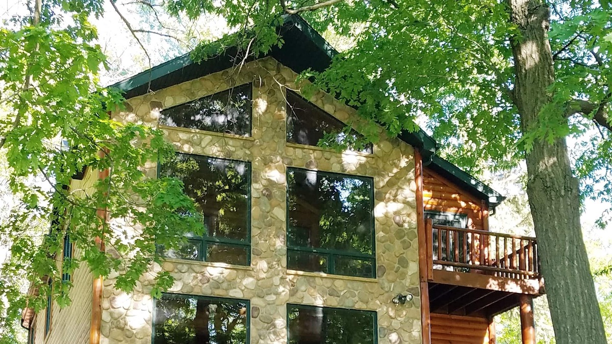 Ripon Cabin | Fall Weeks Available! 7 Bed/4 Bath Home with Sunset Views!