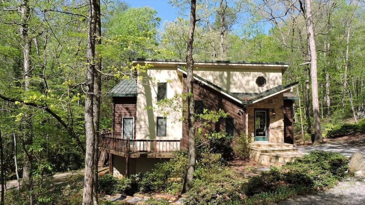 Demorest House | Falling Waters - 150' Waterfall right behind the house!