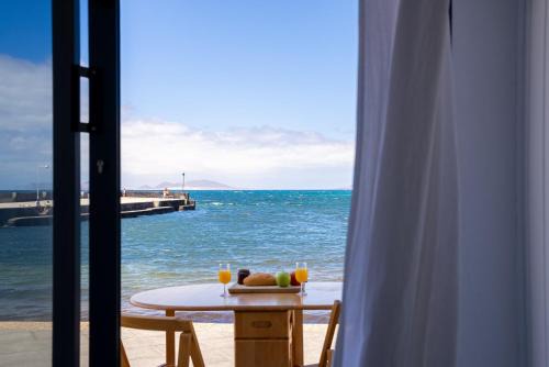 Caleta de Famara Apartment | Famara Home Beach