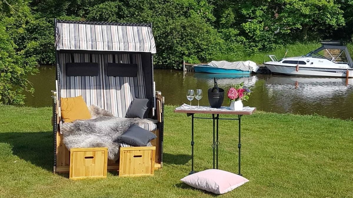 Greetsiel Apartment | Familienfreundliche Erdgeschosswohnung mit Großzügigem Garten und Wasserzugang