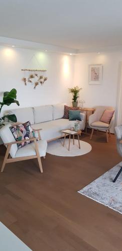 Heitersheim Apartment | Familienfreundliche und moderne Wohnung mit Balkon