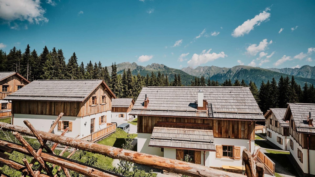 Weisspriach Ski Chalet | Familienurlaub am Fanningberg Wanderwege und Pisten Direkt vor der Chalet - Tür