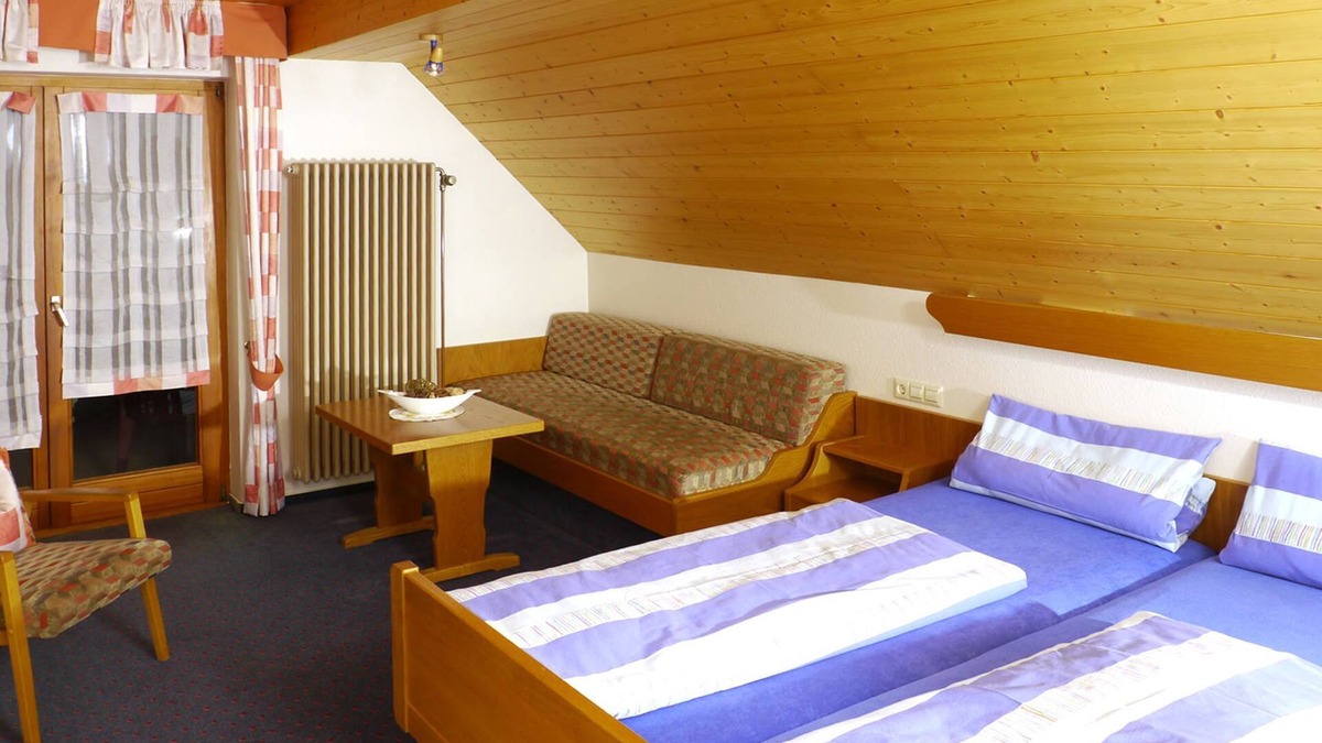 Freiamt Apartment | Familienzimmer mit 17 qm, Max. für 3 Personen