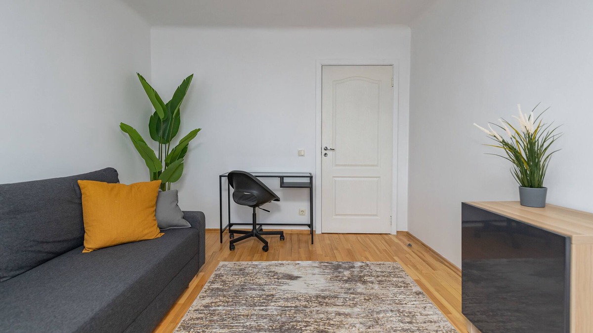 Old Town Apartment | Family 1BD Old Town Apartment by Hostlovers