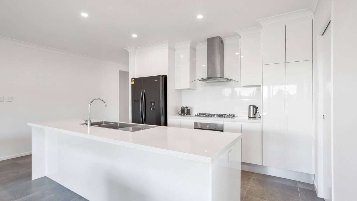 Trinity Beach Apartment | Family 4BR Trinity Beach Getaway. Private Spa/Pets