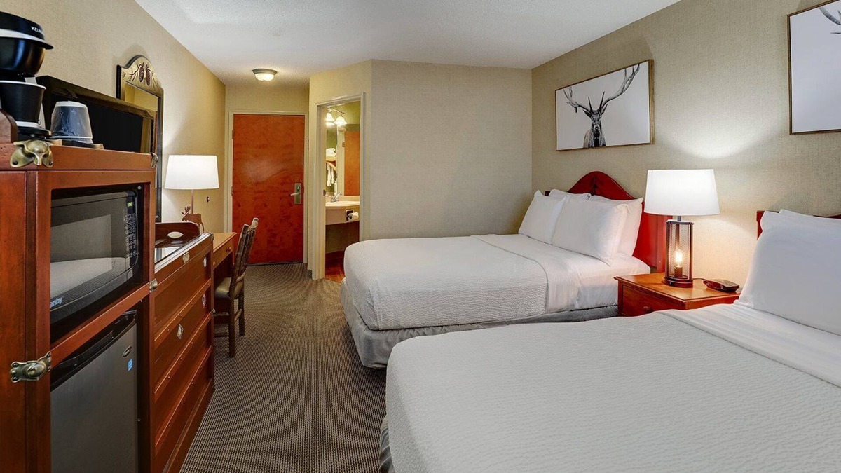 Galena Hotel | Family Adventure Awaits in Charming Galena! Indoor Pool | 2 Units