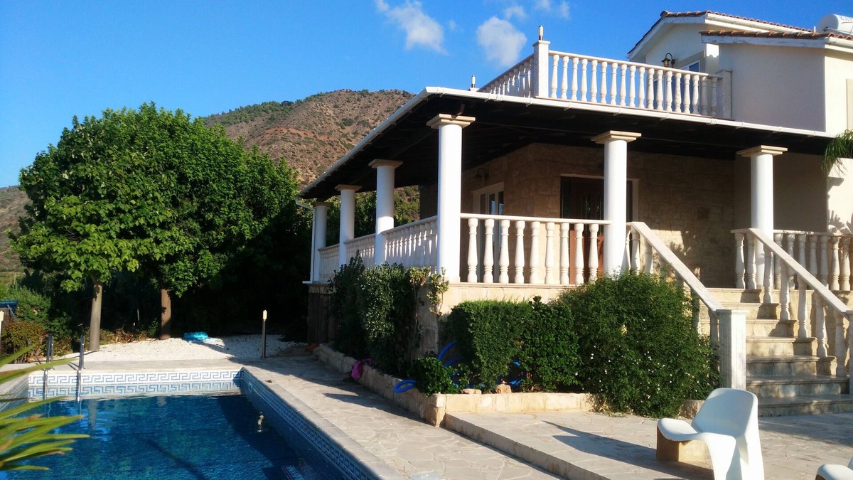 Pomos Villa | family and couple friendly with great sea views, minutes walk