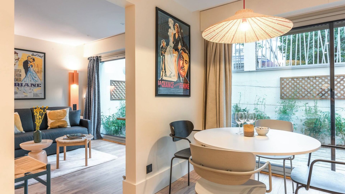 Belleville Apartment | Family apartment with terrace for 14 guests