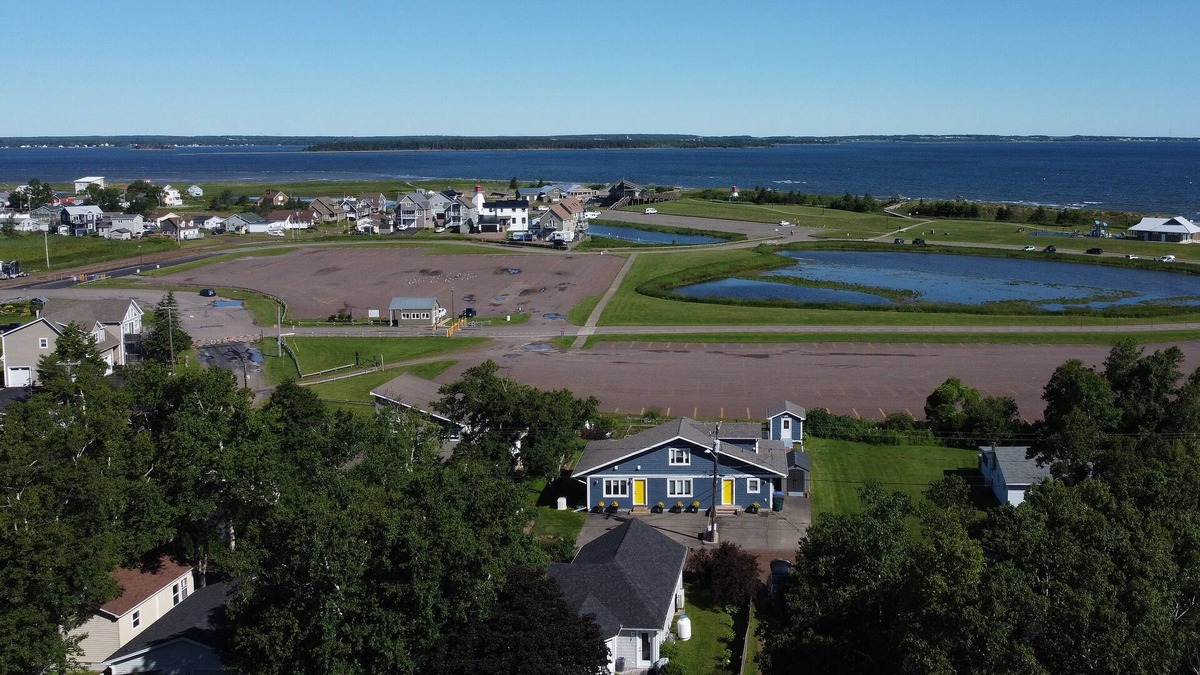 The Bluff House | Family Beach House in the Bluffs