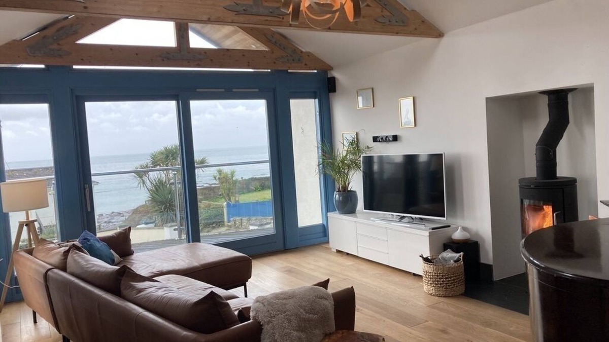 Downderry House | Family beach house w/hot tub, easy beachfront access, and sea views!