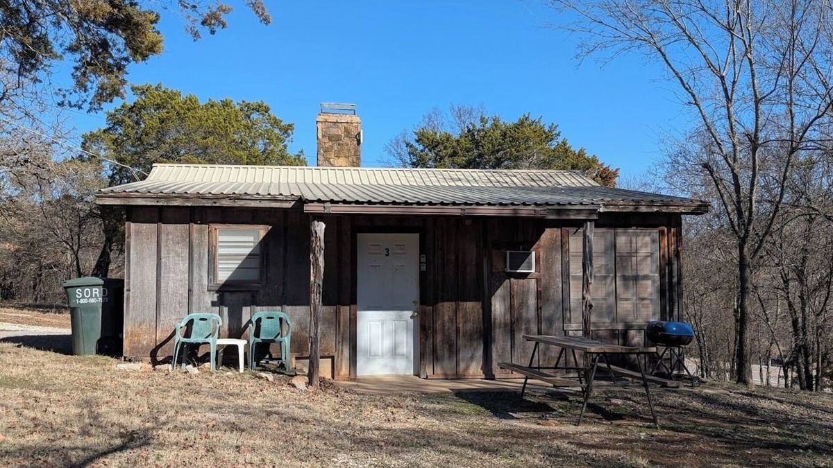Davis Cabin | Family cabin w/large fireplace