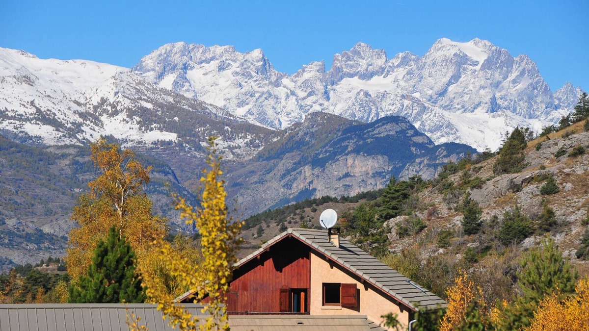 Guillestre Ski Chalet | Family chalet 12 pers Guillestre Queyras splendid view of the Ecrins