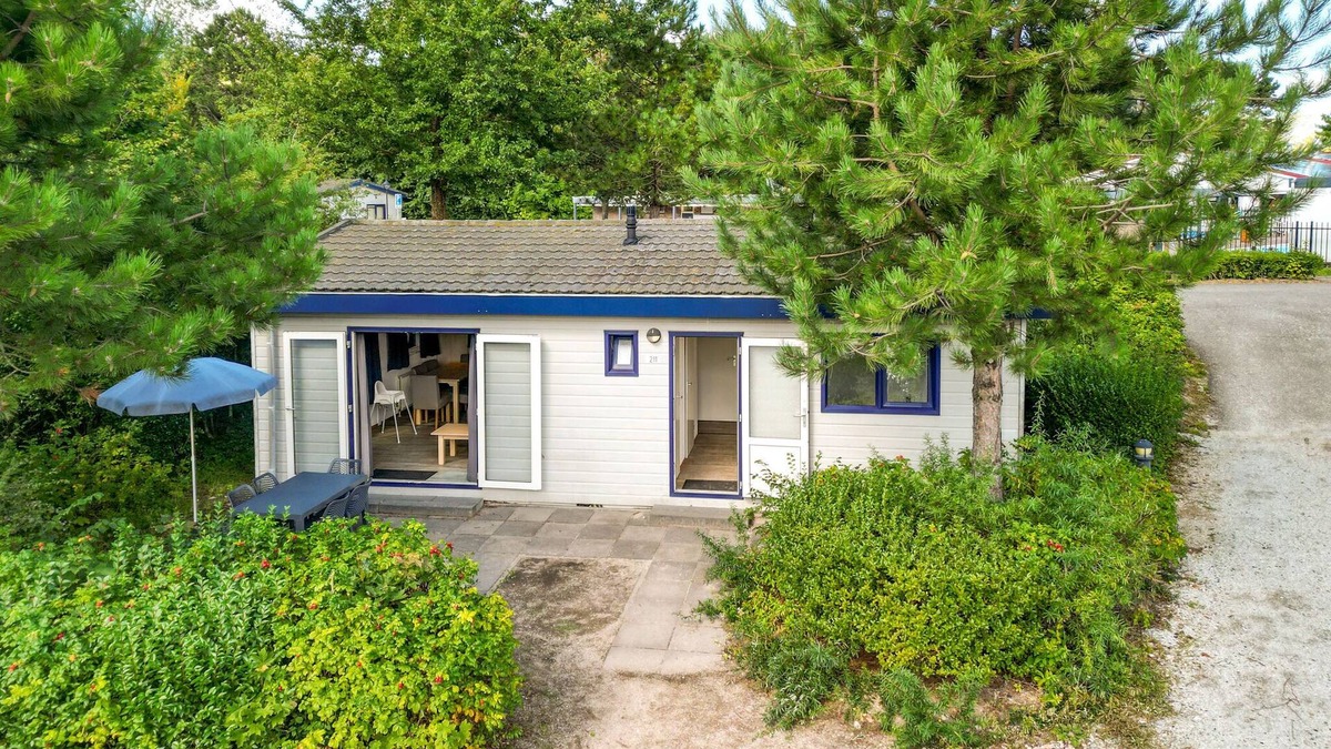Egmond aan Zee Ski Chalet | Family Chalet in Netherlands Holiday Park