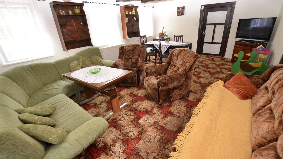 Krasna Lipa House | Family Chalet with Garden