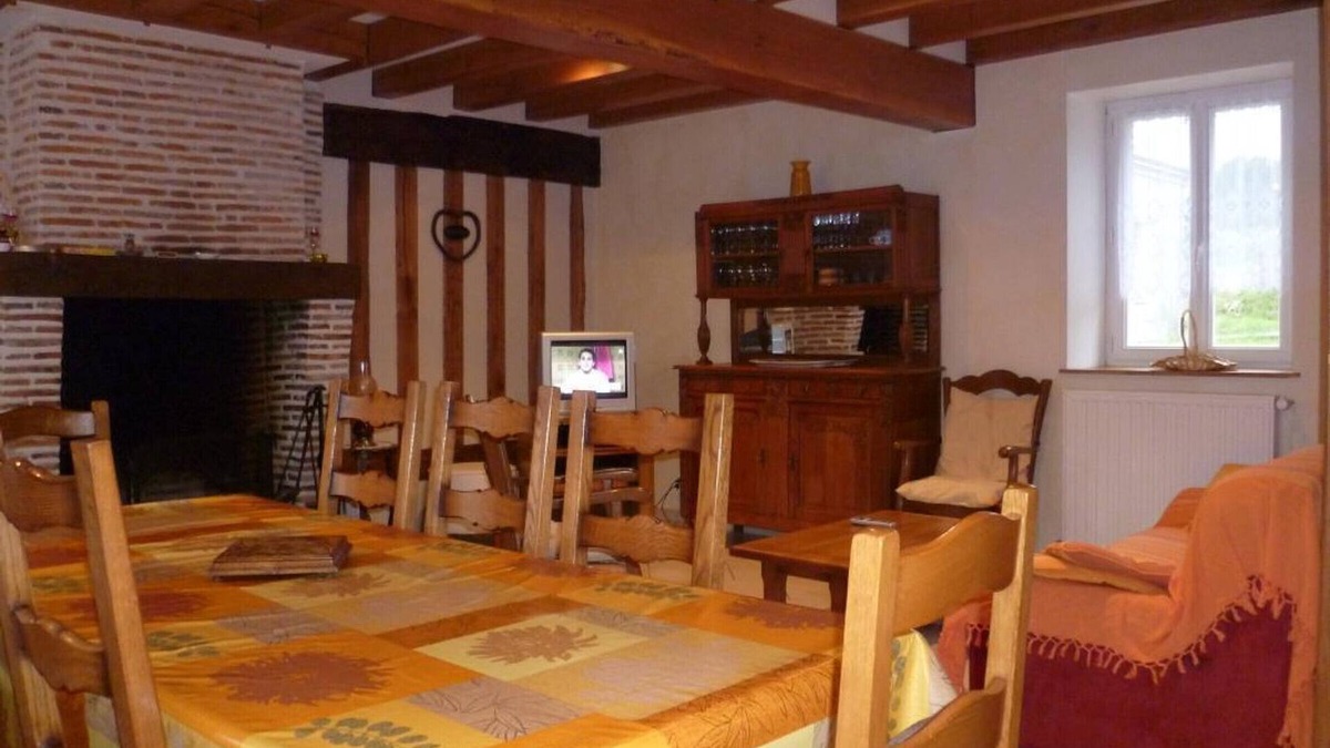 Cour-Cheverny Cottage | Family cottage in the heart of Loire Castles, pets allowed
