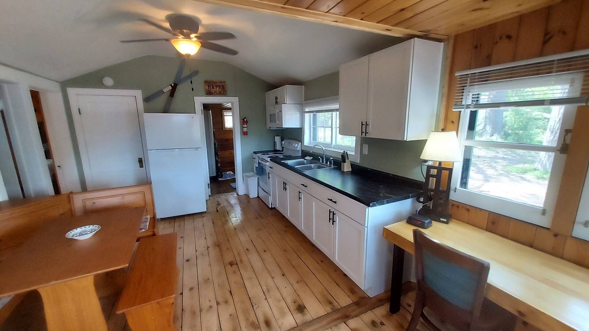 Solon Springs Cottage | Family Cottage: Where Timeless Charm Meets Modern Comfort