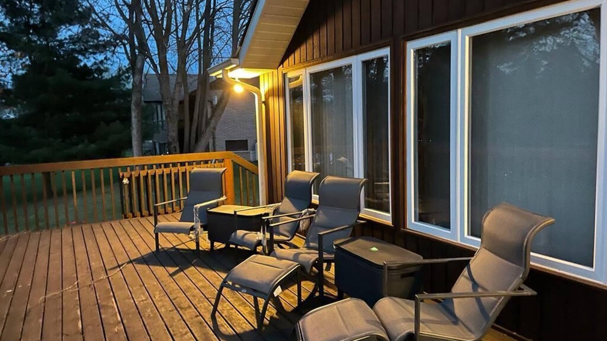 Baddow Cottage | Family Cottage with a hot tub & heated pool minutes to Highland Trails & Marina