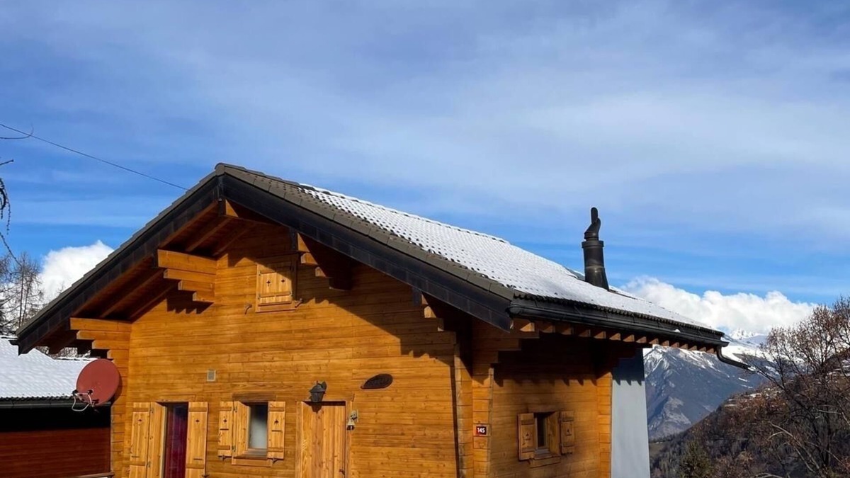 Riddes Ski Chalet | Family cottage with deer and deer, breathtaking views, ideally located.