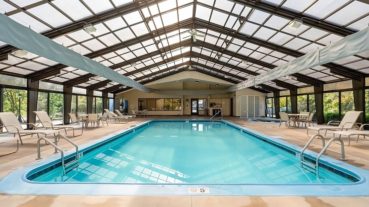 French Lick Villa | Family Escape in French Lick | 2 Villas with Kitchen, Balcony, & Indoor Pool