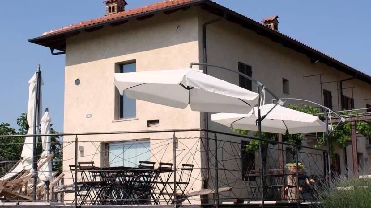 Dogliani Other | Family' estate with shared pool